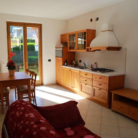 Apartamento Casa "Giardino Sulla Baia" Colico Exterior foto