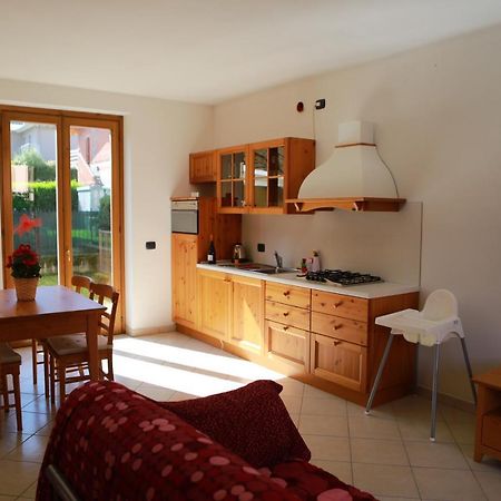Apartamento Casa "Giardino Sulla Baia" Colico Exterior foto