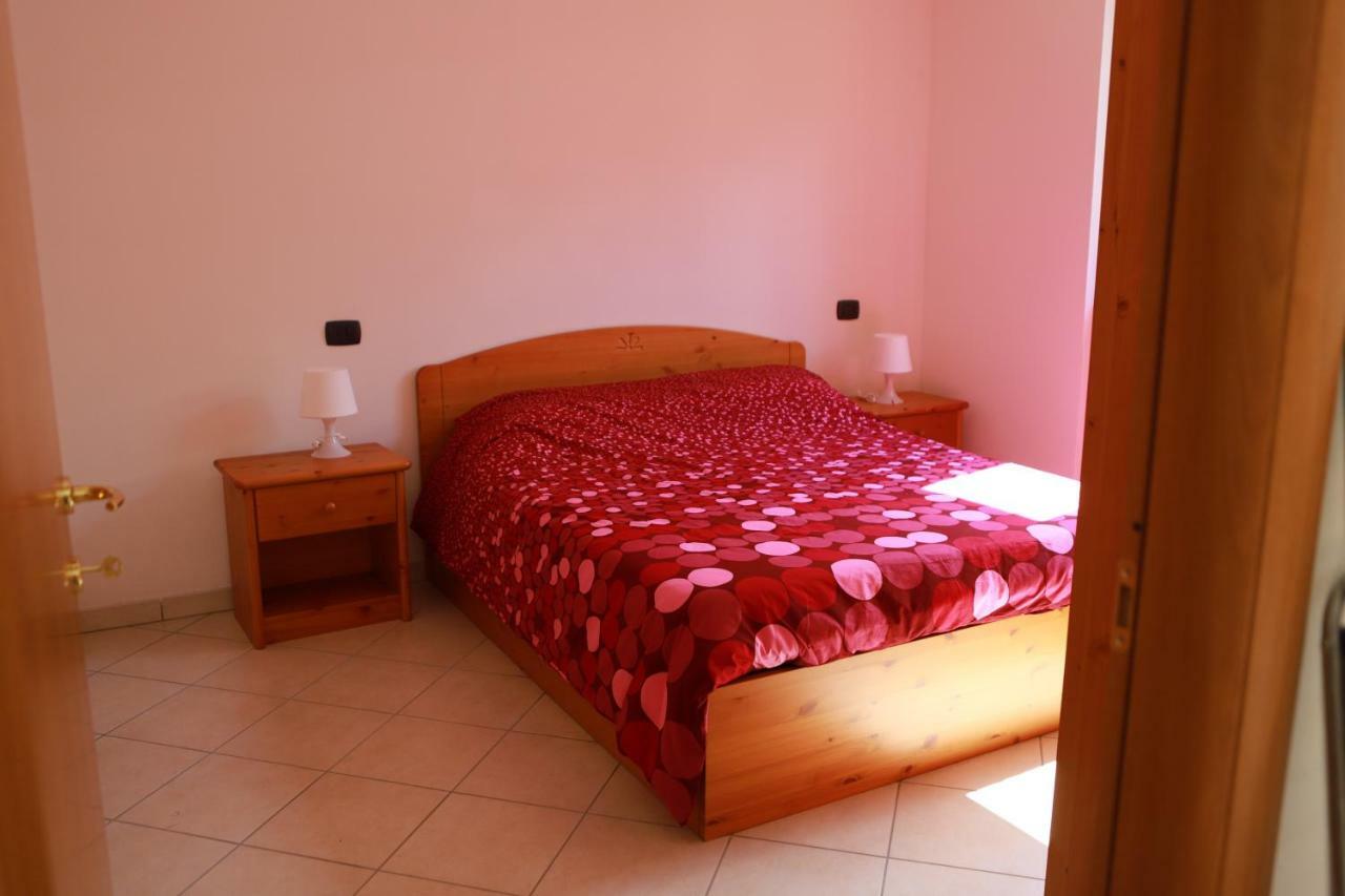 Apartamento Casa "Giardino Sulla Baia" Colico Exterior foto