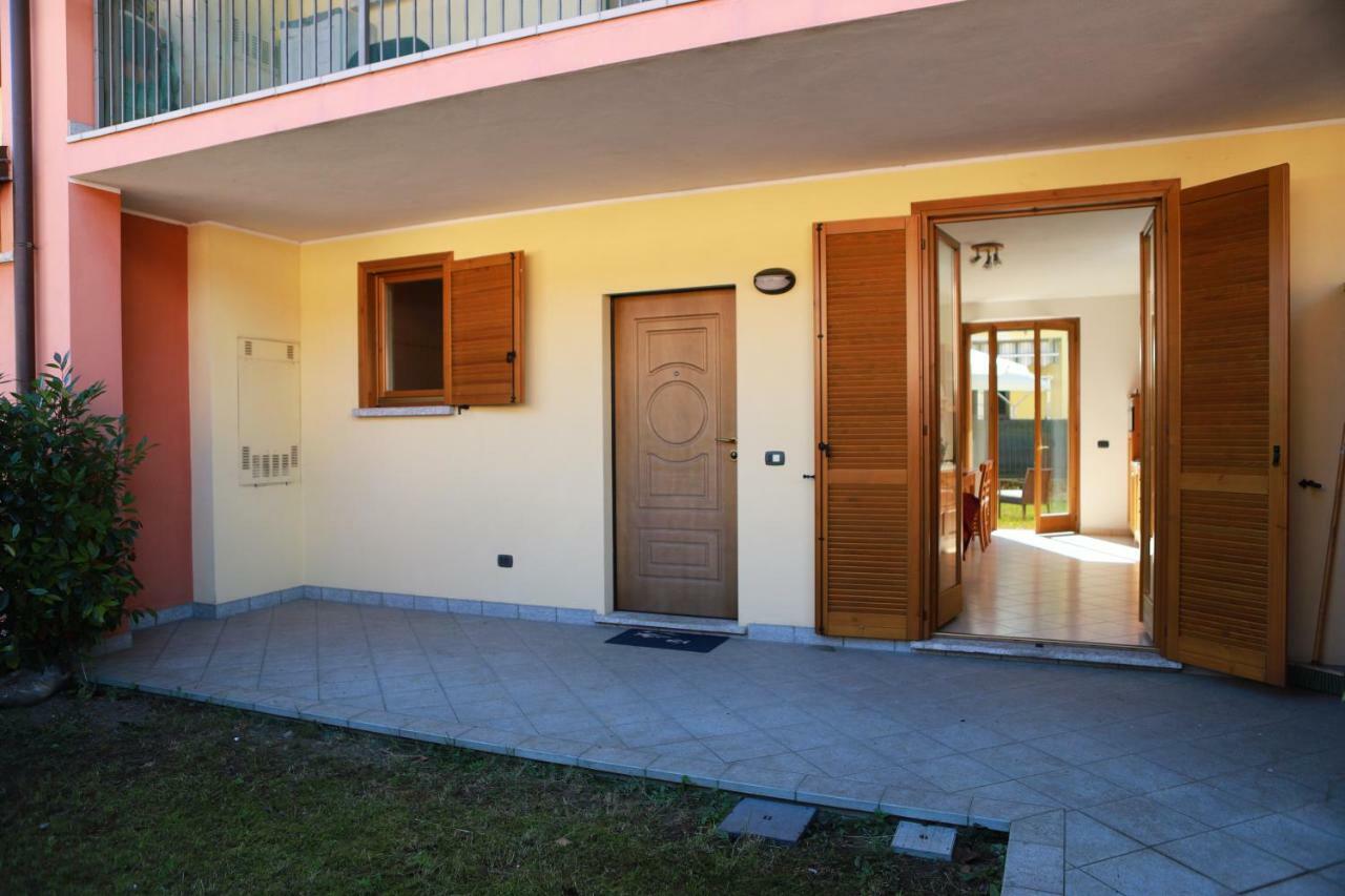 Apartamento Casa "Giardino Sulla Baia" Colico Exterior foto