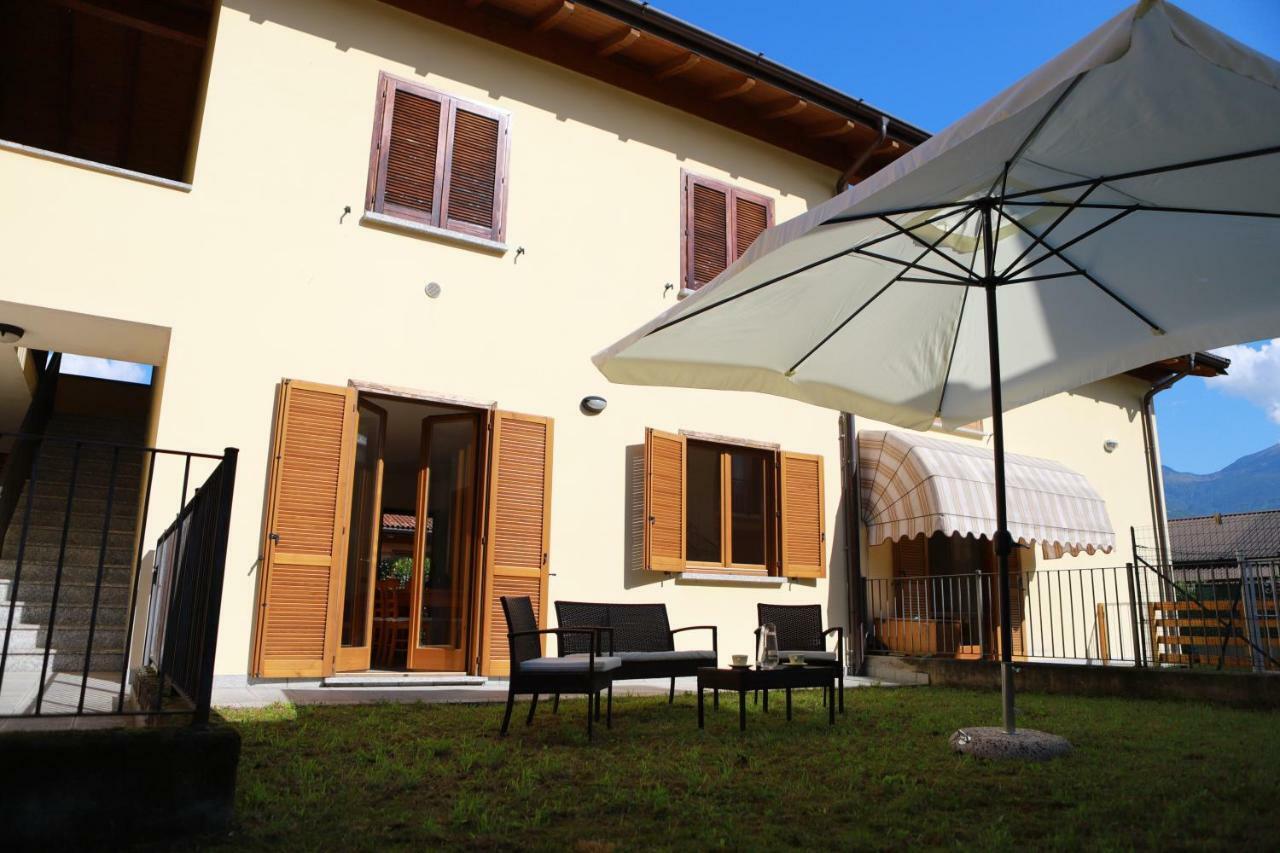 Apartamento Casa "Giardino Sulla Baia" Colico Exterior foto