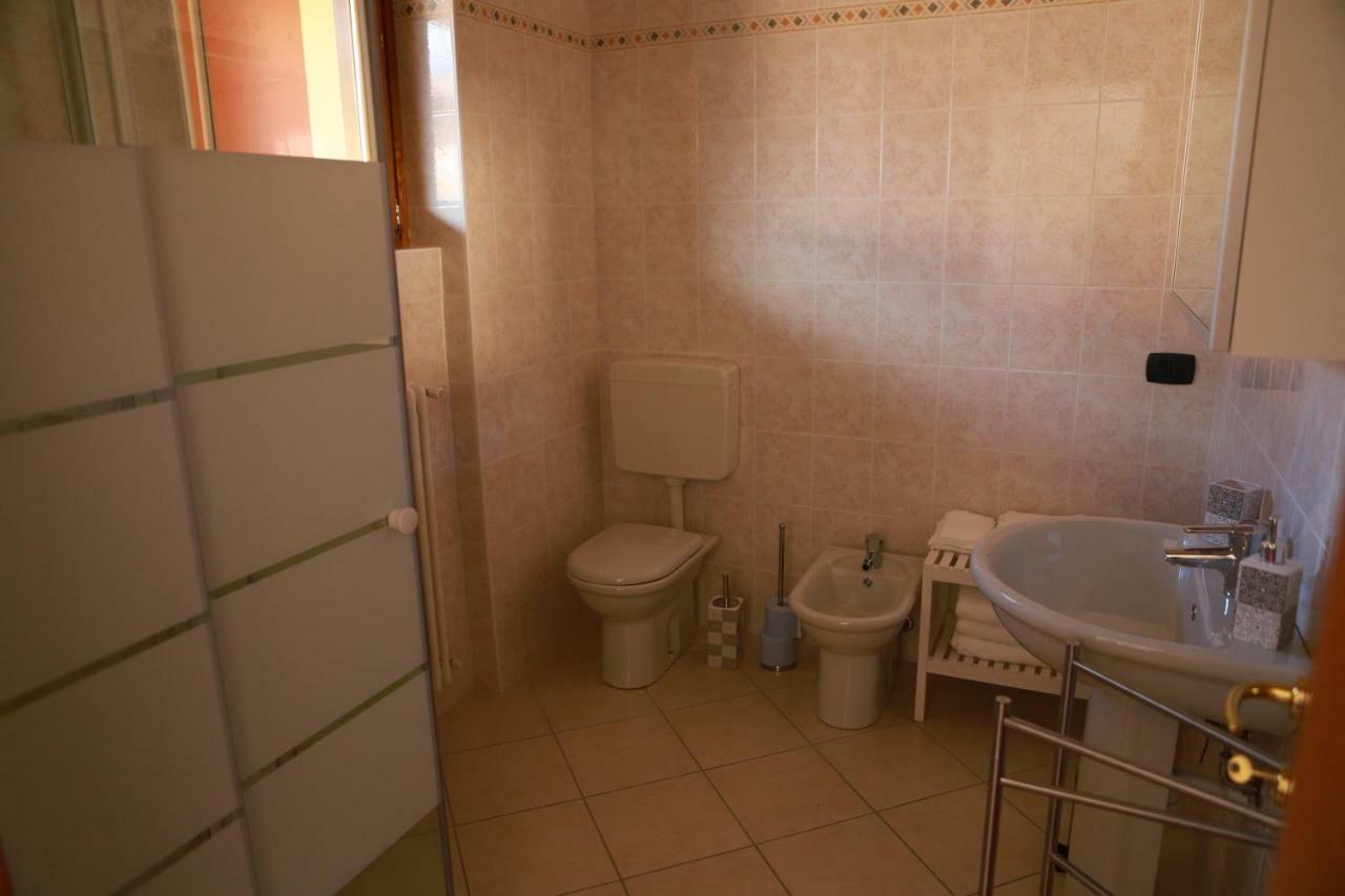 Apartamento Casa "Giardino Sulla Baia" Colico Exterior foto