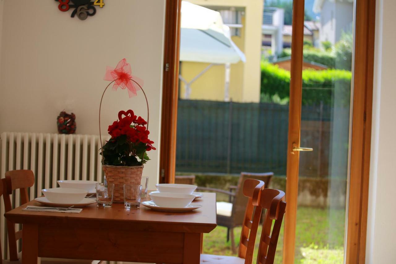 Apartamento Casa "Giardino Sulla Baia" Colico Exterior foto