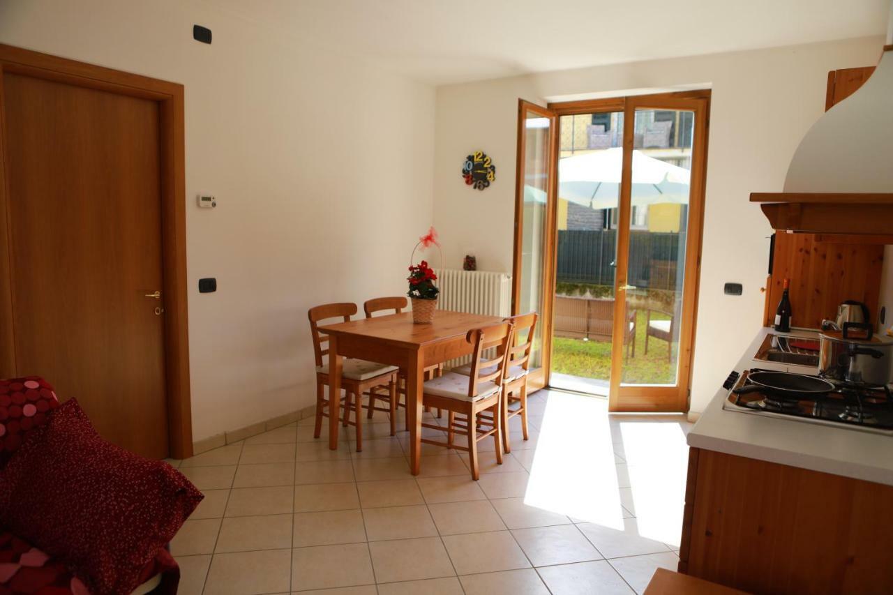 Apartamento Casa "Giardino Sulla Baia" Colico Exterior foto