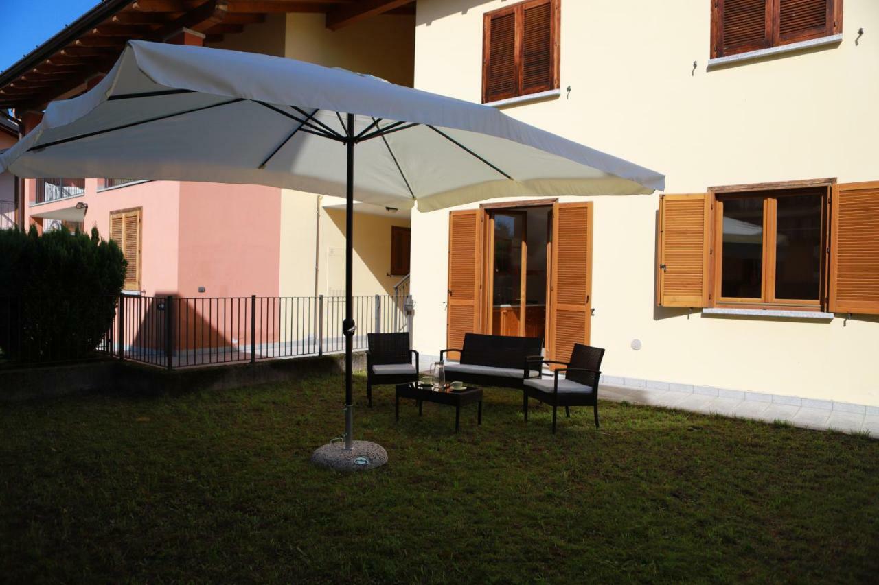 Apartamento Casa "Giardino Sulla Baia" Colico Exterior foto